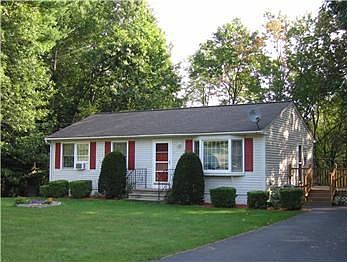 1st image of 9 Running Brook Dr