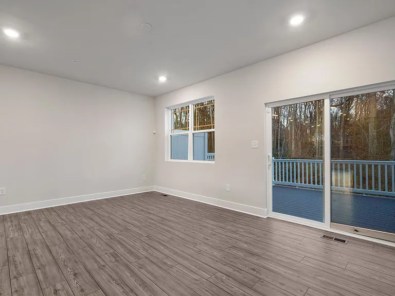 258 Waterstone Rd — Photo 12