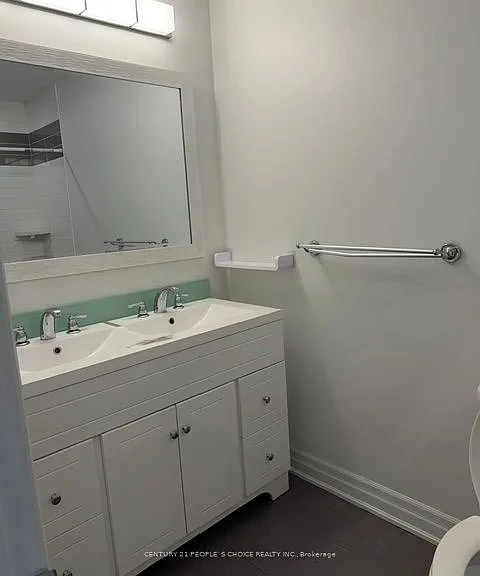 2951 Salerno Cres — Photo 7