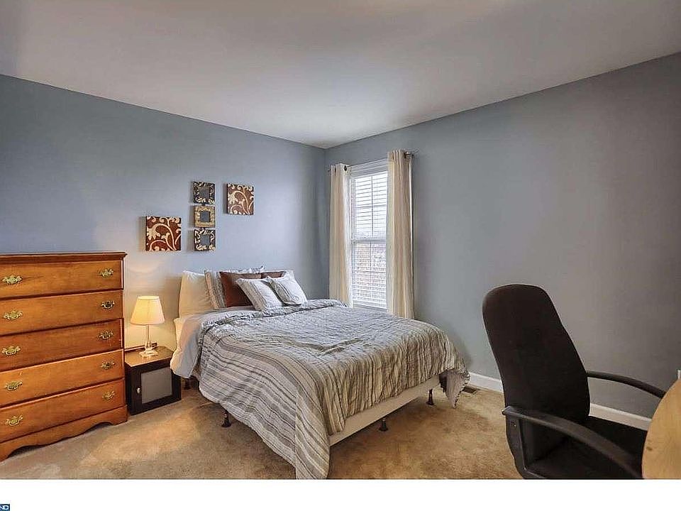 1st image of 648-52 Westbourne St
