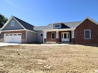 1860 Autumn Rdg, Pekin, IL 61554