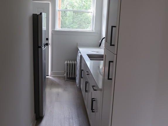 4th image of 3035-45 W Rosemont Ave #3045-2