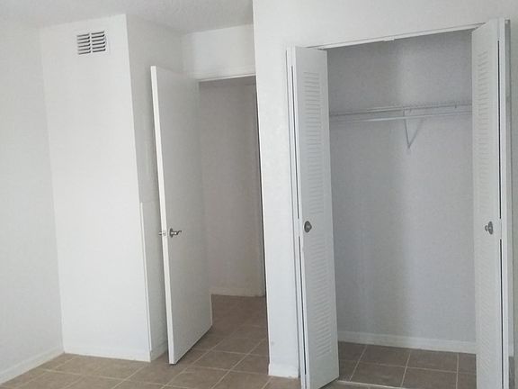 5th image of 5168 Conroy Rd APT 1636