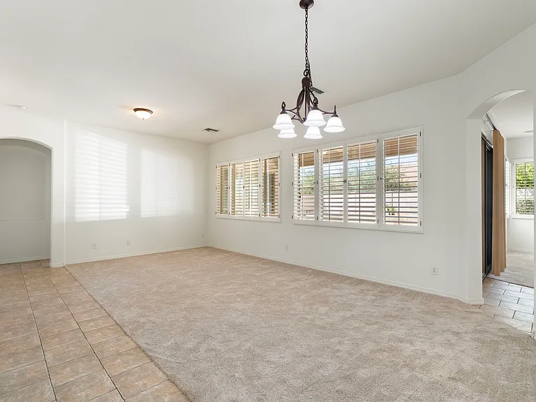 8614 W Morten Ave — Photo 30