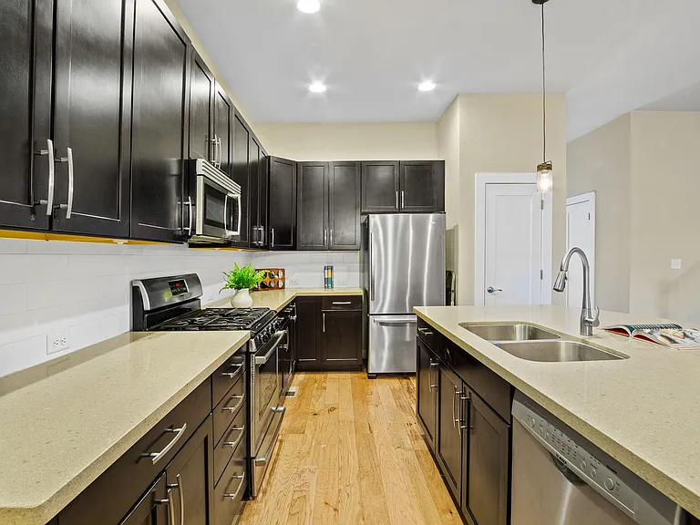 6779 Raritan Dr — Photo 11