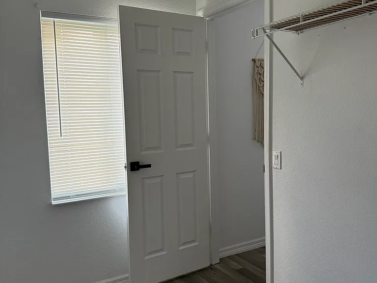 8867 Falcon Pointe Loop — Photo 32