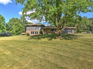 24 Lantern Ln, Forsyth, IL 62535