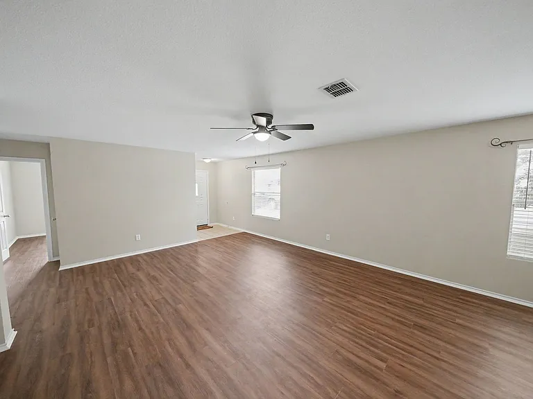 11114 Hillsdale Loop — Photo 9
