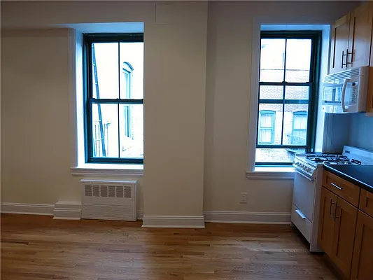 Rented by City & Suburban | media 36