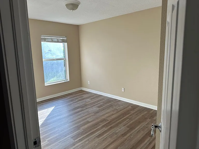 5114 100th Dr E — Photo 8