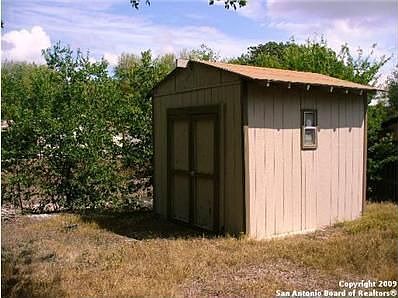 2nd image of 7909 Leafy Hollow Ct