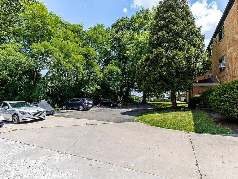 3222 Harry Lee Ln — Photo 7