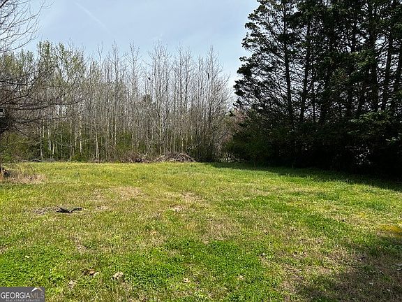 5th image of 676 B Bailey Rd