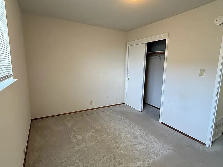 25 Lewis Ave — Photo 8