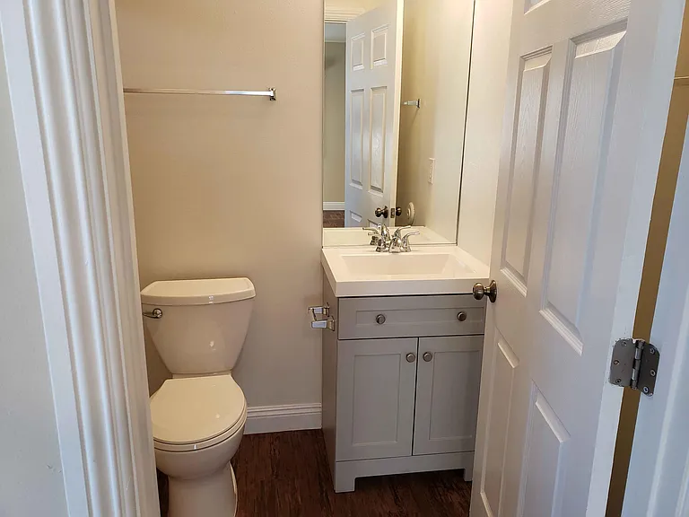 1719 W 39th Pl #1719 — Photo 15