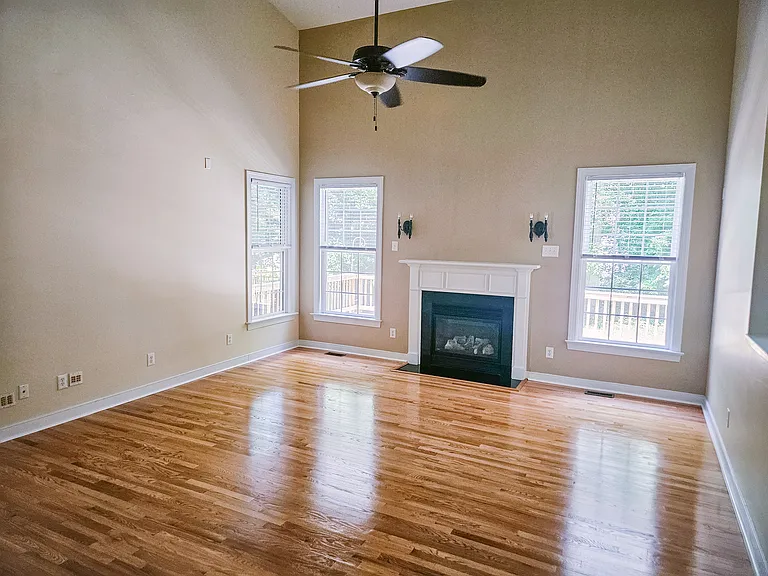 16820 Jaydee Ct — Photo 4