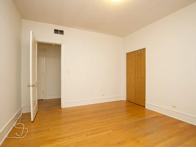 6717 N Sheridan Rd #S4 — Photo 15