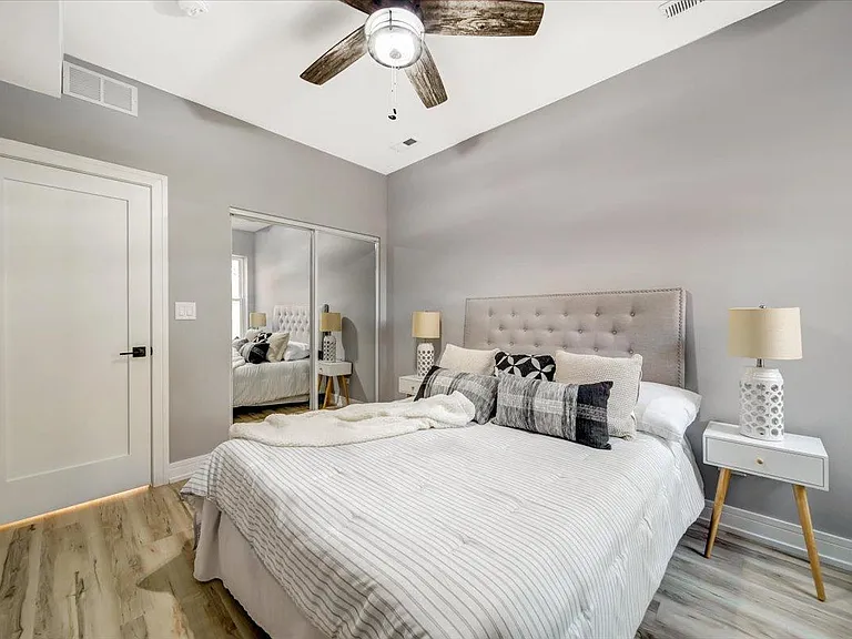 6355 N Paulina St #1S — Photo 21