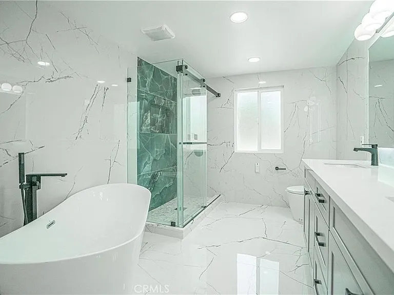 3518 N Mills Ave — Photo 18
