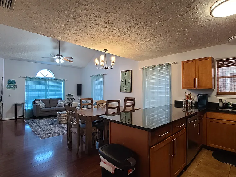 127 White Cap Way — Photo 4