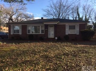 1727 2nd Ave NW, Hickory, NC 28601