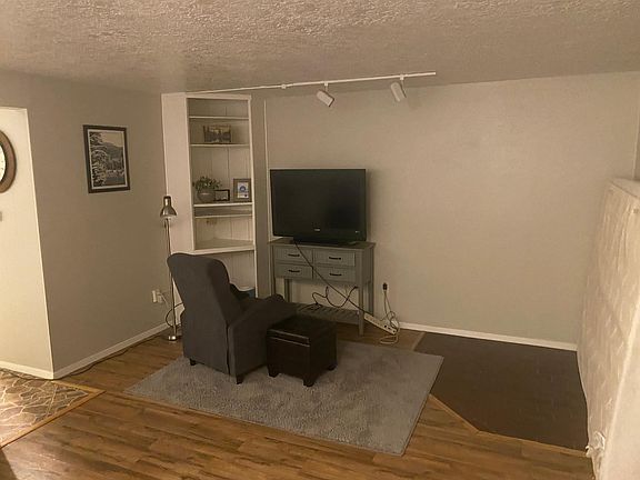 4th image of 655 Straight Creek Dr #104