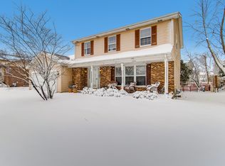 5724 Antler Ln, Westmont, IL 60559