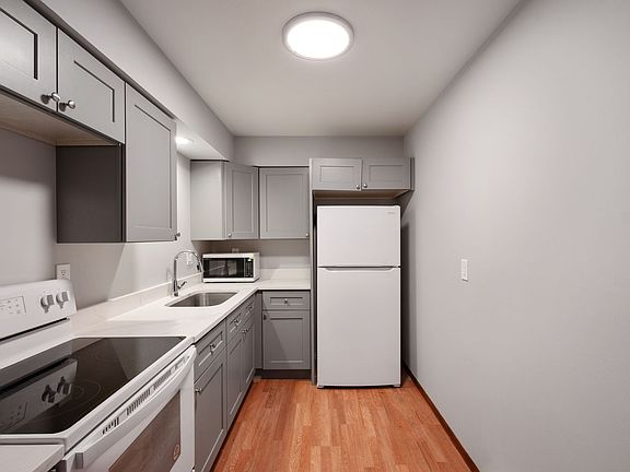 2nd image of 2425 Wesleyan Ave #250536