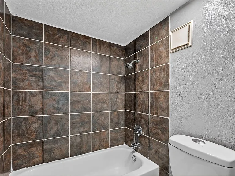 9170 Forest Ln #107 — Photo 18