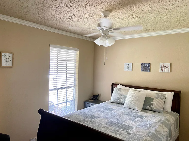 1028 Barber St — Photo 16