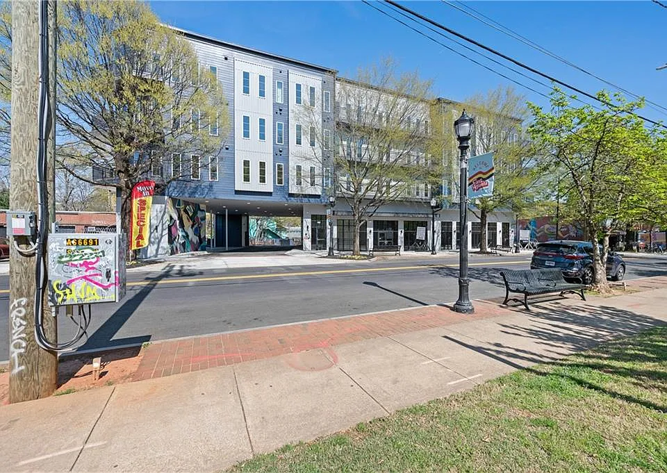 456 Flat Shoals Ave SE #202