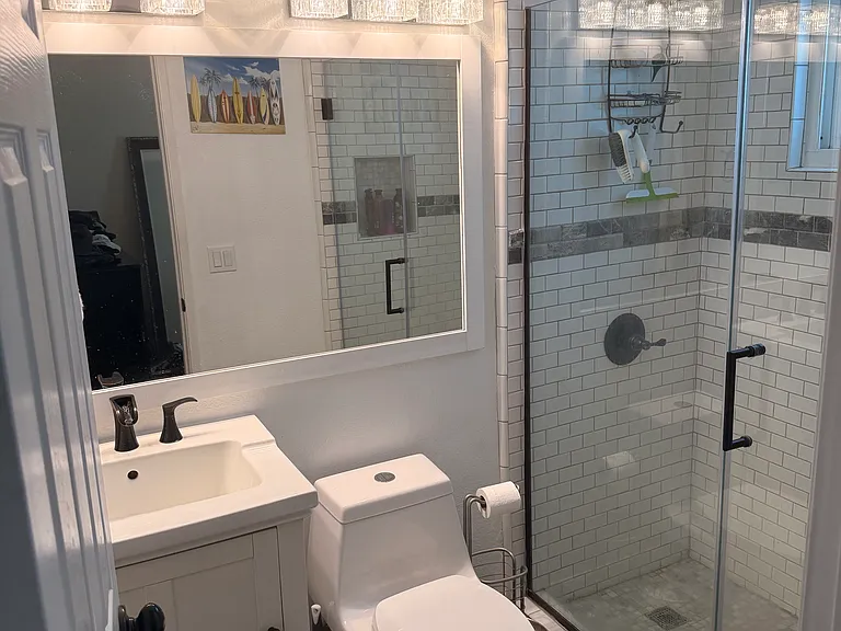 2235 Meyer Pl — Photo 4