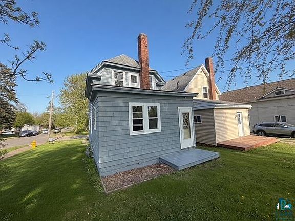 5th image of 1127 N 46th Ave E