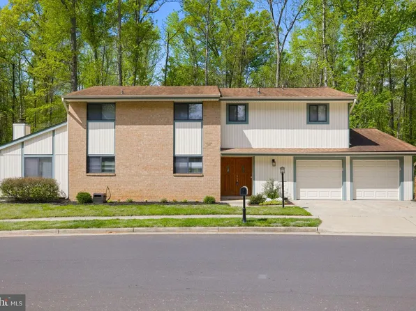 6908 Deer Run Dr, Alexandria, VA 22306