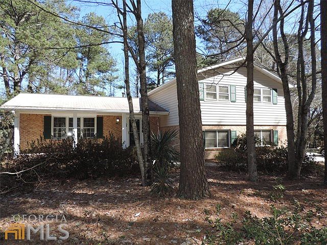 1st image of 2296 Eastgate Dr
