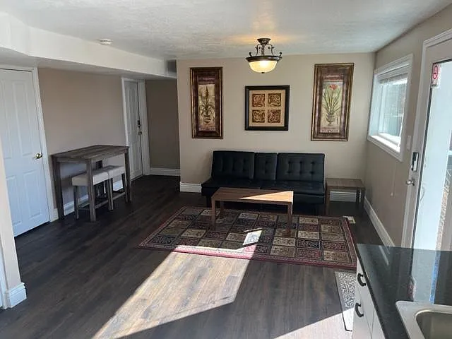 4463 Taylor Ave — Photo 9
