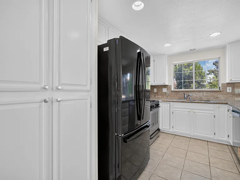 2802 Cozumel Cir — Photo 11