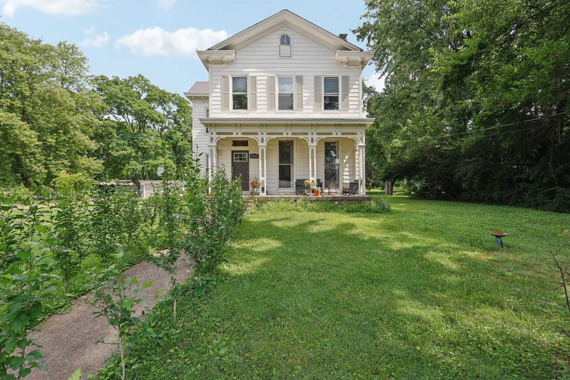Hendrickson Rd-S1607-001.jpg