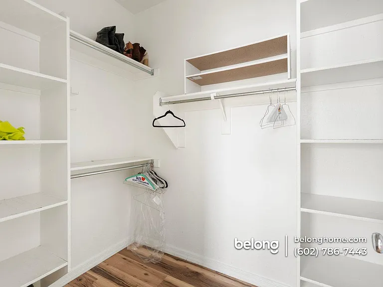 221 E Balsam Dr — Photo 18