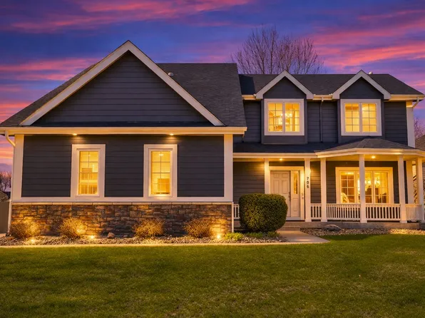 2106 SW Woodland Dr, Ankeny, IA 50023