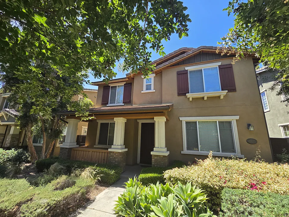 1967 Canopy Ln