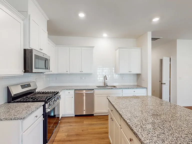 2752 Yeager Dr NW — Photo 3