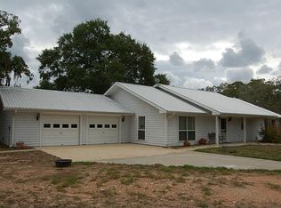 1102 Deer Trail Rd, Weimar, TX 78962