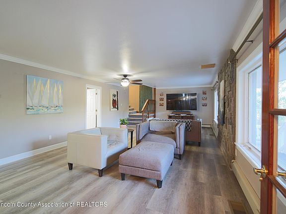 5th image of 433 Fort Stanton Rd