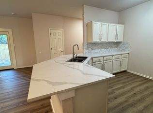 7214 Dan-jean Dr #B, Austin, TX 78745