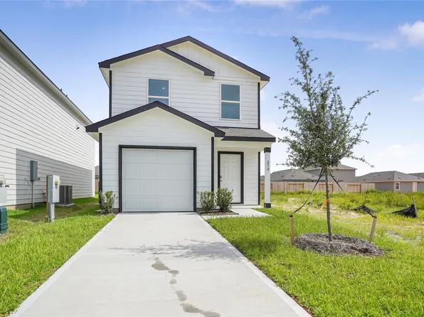 218 Road 590108, Cleveland, TX 77327