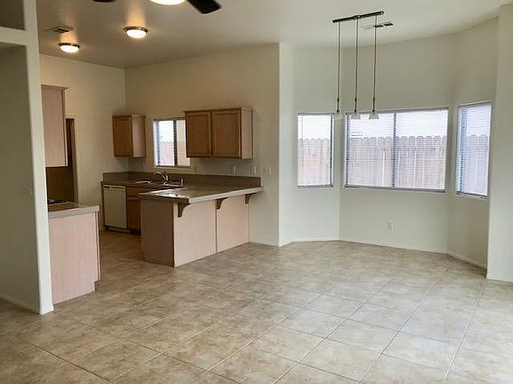 2nd image of 12555 Avenida Alta Loma