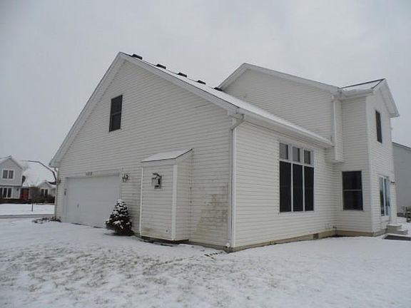 3rd image of 14685 Thistledown Ln