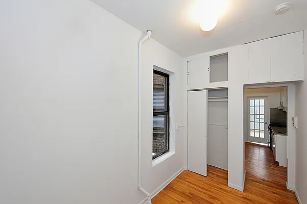 Rented by Aether Property Group | media 13