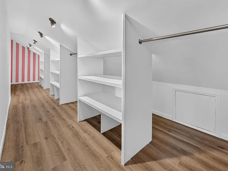 249 Club House Dr — Photo 26